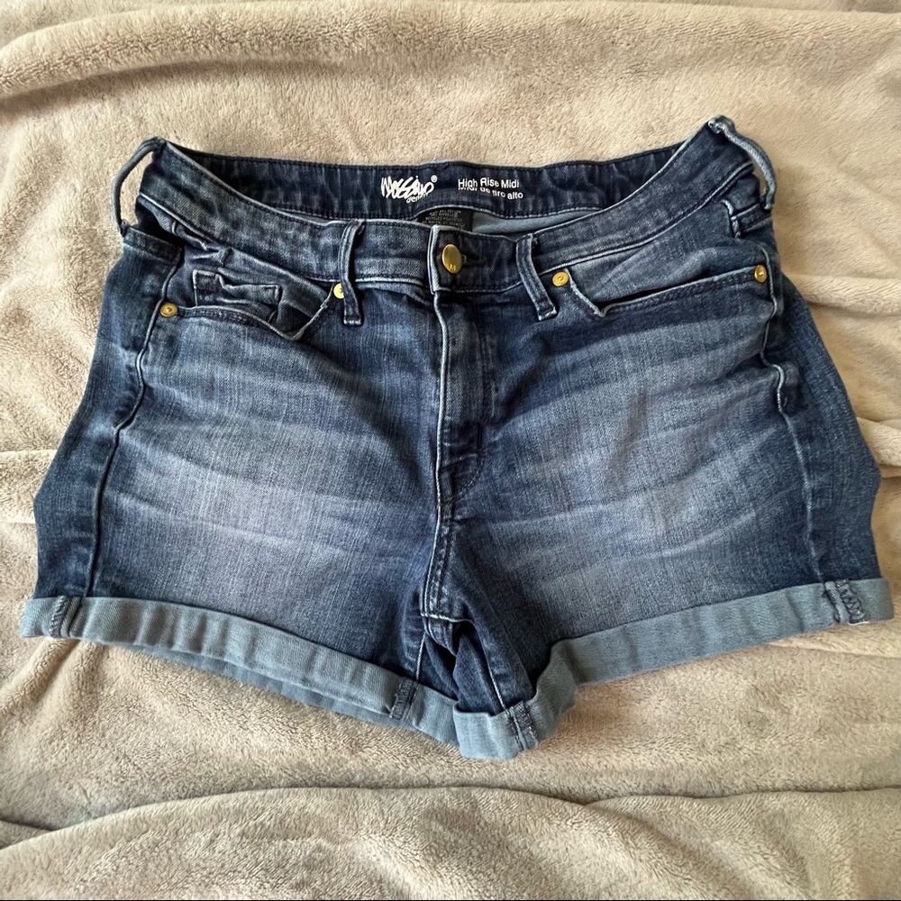 Mossimo High Rise Midi Jean Shorts size 8/29